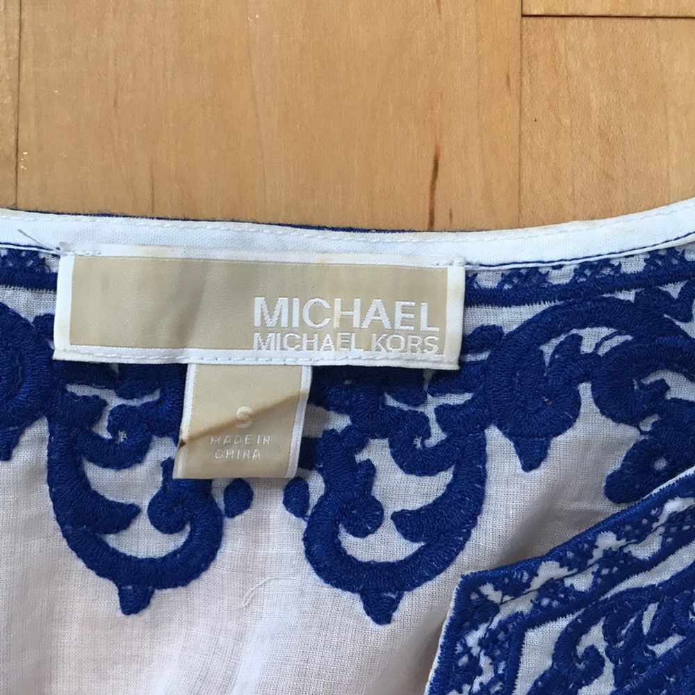 Michael Kors white & blue embroidered beach cover - Picture 4 of 4